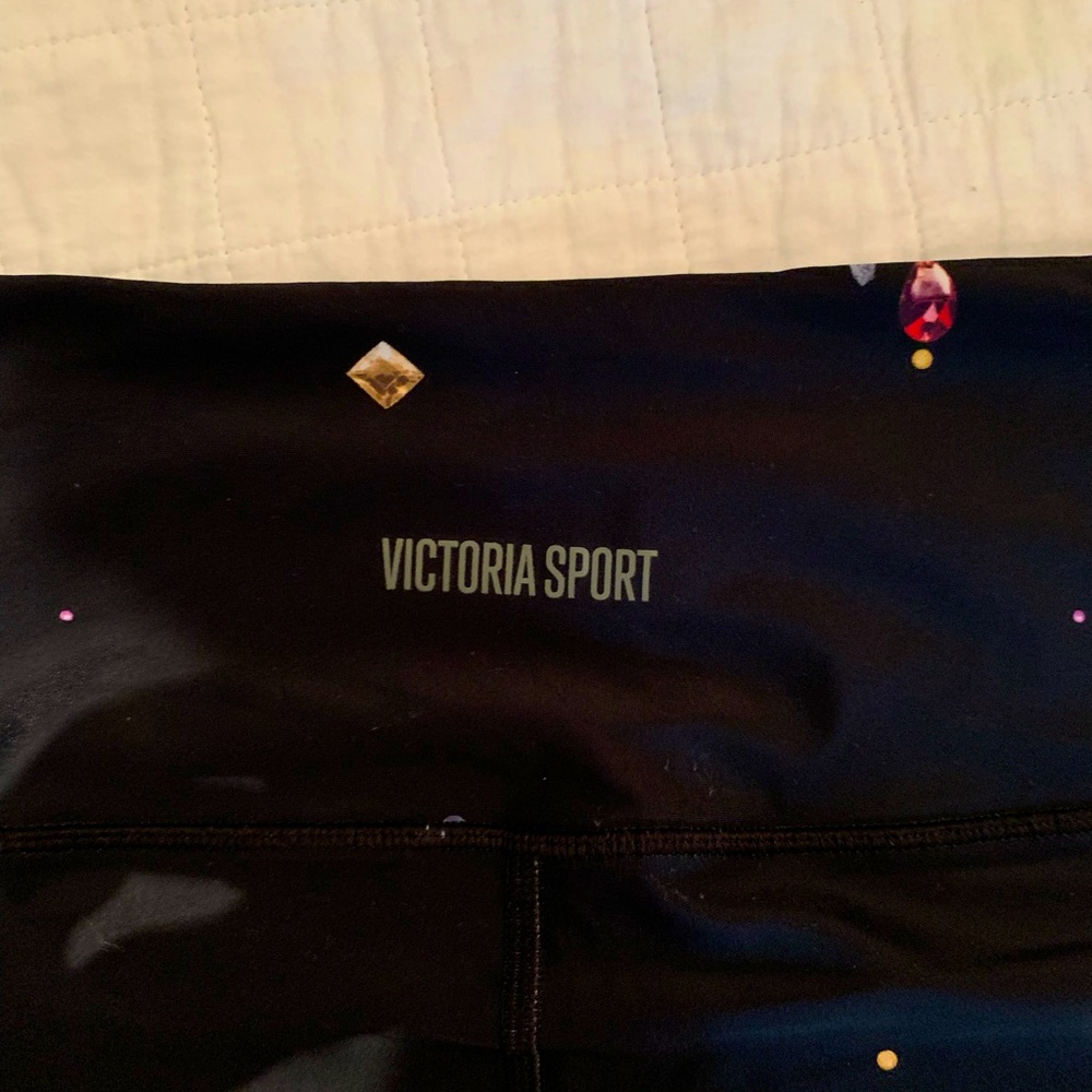 ♥️VICTORIA SECRET❤️BEAUTIFUL GEM ATHLETIC PANTS. EXCELLENT CONDITION! - Picture 6 of 7